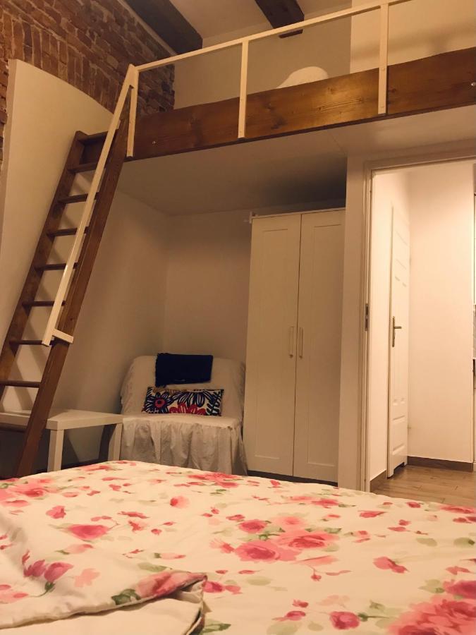 Planty Hostel Krasków Eksteriør bilde