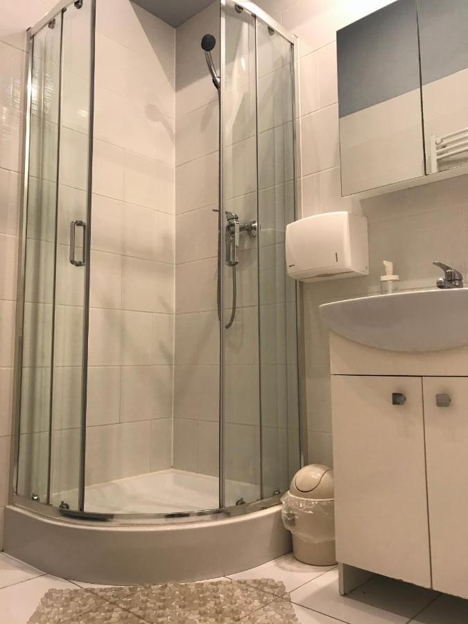 Planty Hostel Krasków Eksteriør bilde